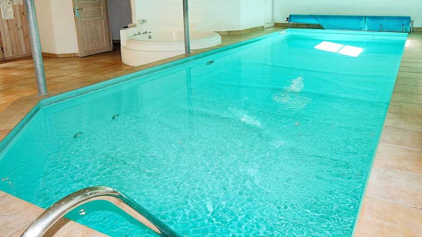 Ferienhaus für 10 Personen, mit Sauna und Whirlpool sowie Pool und Terrasse, mit Haustier - 1
