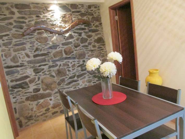 Gîte pour 4 personnes, avec jardin dans Figueira de Castelo Rodrigo