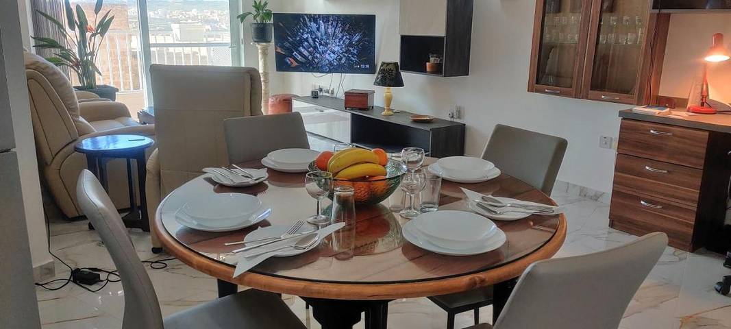 Ferienwohnung für 4 Personen, mit Ausblick und Balkon - 1