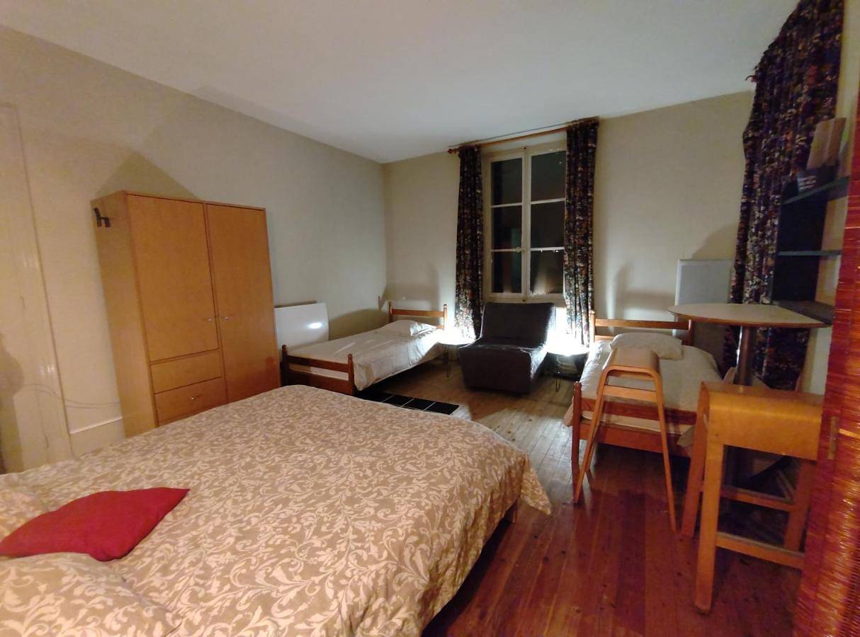 De la Maison Restau' à la Chambre en particulier in Voreppe, Isère