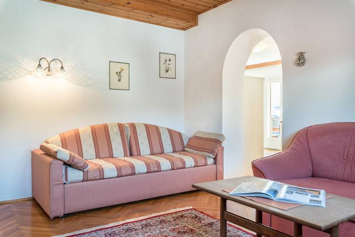 Appartamento intero, Appartamento per vacanze "Villa Soldanella" con vista sulle montagne, giardino e Wi-Fi in Ortisei, Dolomiti Superski