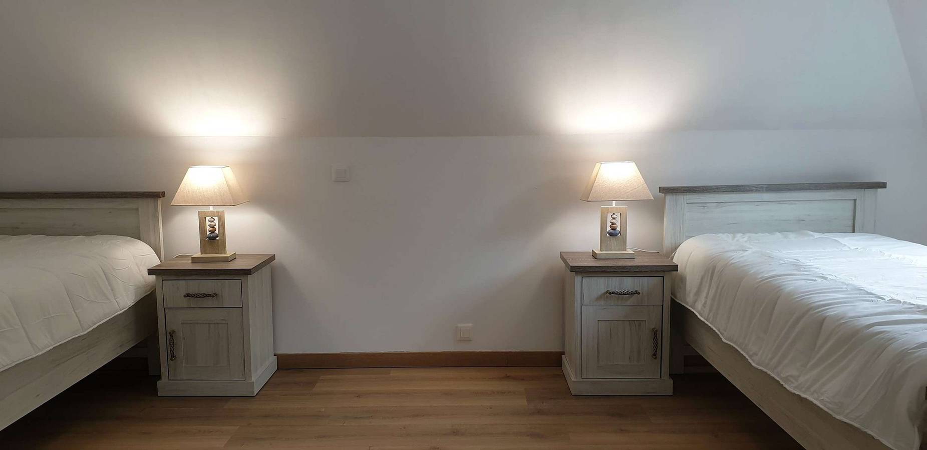 Ferienhaus für 6 Personen mit Terrasse in Saint-Quay-Perros, Rosa Granitküste