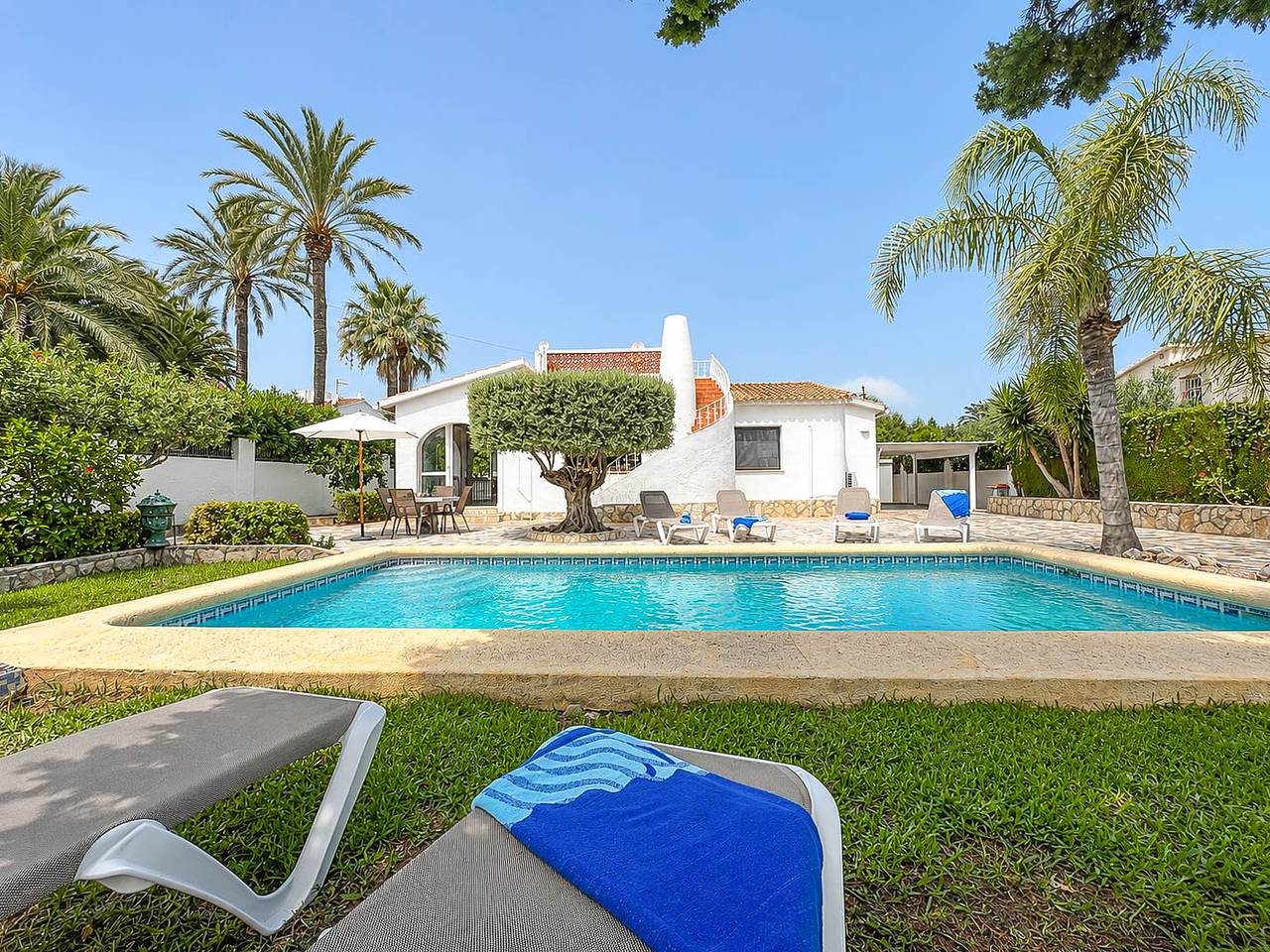 Las Marinas Cf in Almadraba, Costa Blanca