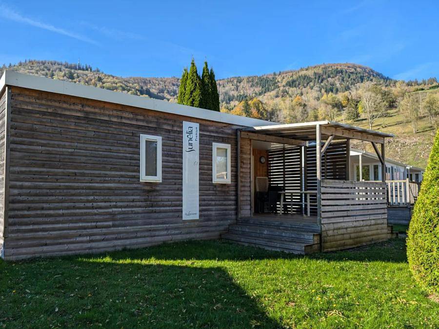 Sunêlia Domaine de Champé - Mobilheim 6 personen - Sunêlia Prestige Déclik 3 Zimmer 35m² - Tv - Überdachte Terrasse in Bussang, Regionaler Naturpark Belchen der Vogesen