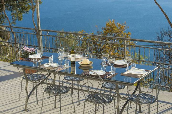 Wonderful Property with Beautiful Sea View Terraces and Jacuzzi in San Michele (Salerno), Furore