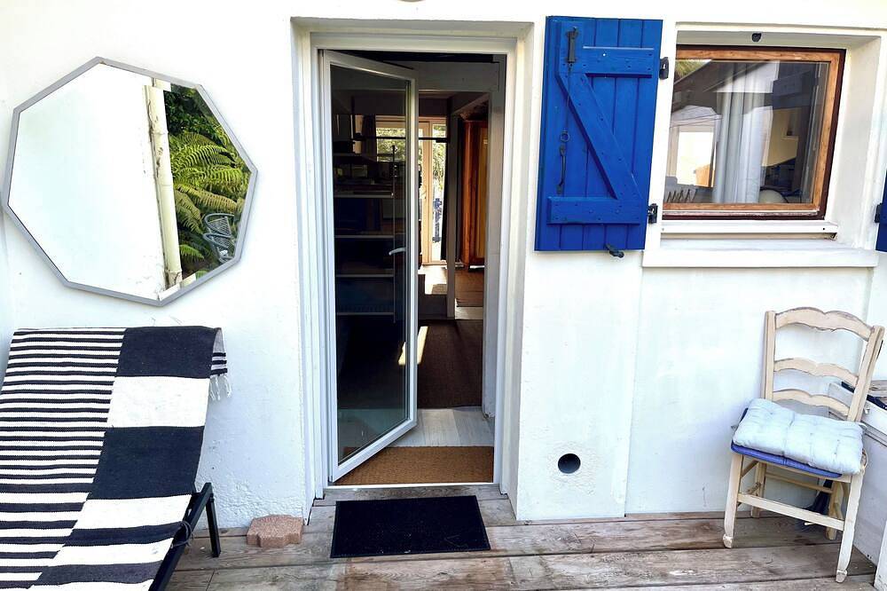 Entire apartment, Charming Studio with Terrace in Arcangues, Bayonne region