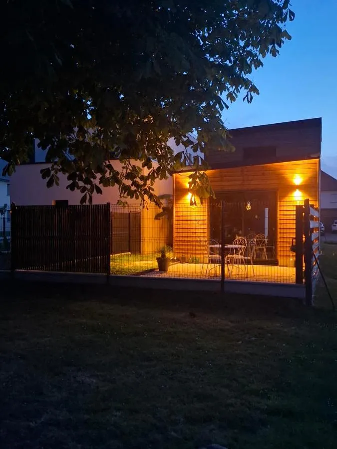 Casa de vacaciones para 4 personas, con jardín y jacuzzi - 1