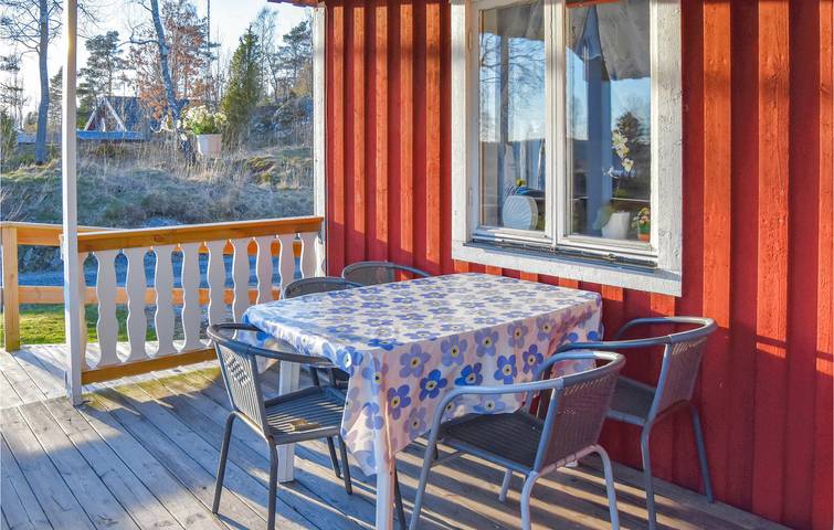 Ferienhaus für 6 Personen, mit Seeblick und Terrasse, kinderfreundlich in Bohuslän - 2