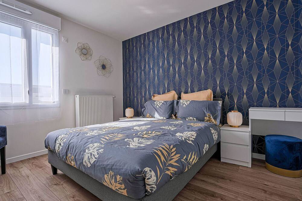 Entire apartment, Bright apartment with terrace and parking near Disneyland Paris in Chessy, Seine-et-Marne