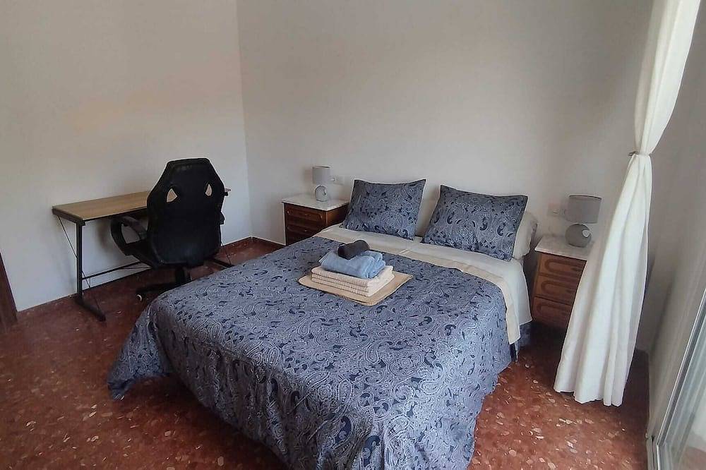 Entire apartment, 3 Bedrooms Apartment Torrox Center Wifi - 5 People in Torrox Pueblo, Torrox