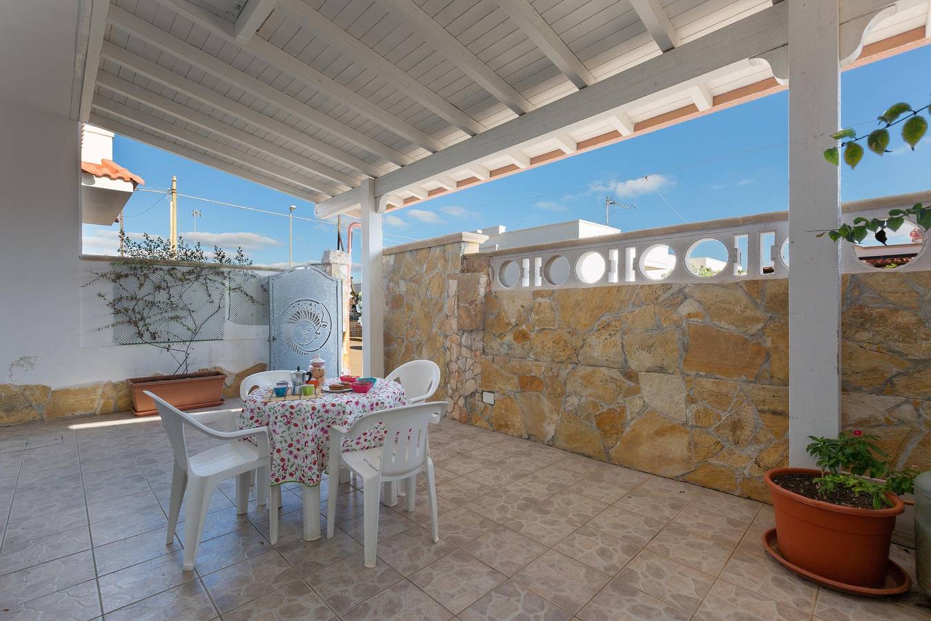 Gästehaus für 8 Personen mit Terrasse in Porto Cesareo, Golf von Tarent