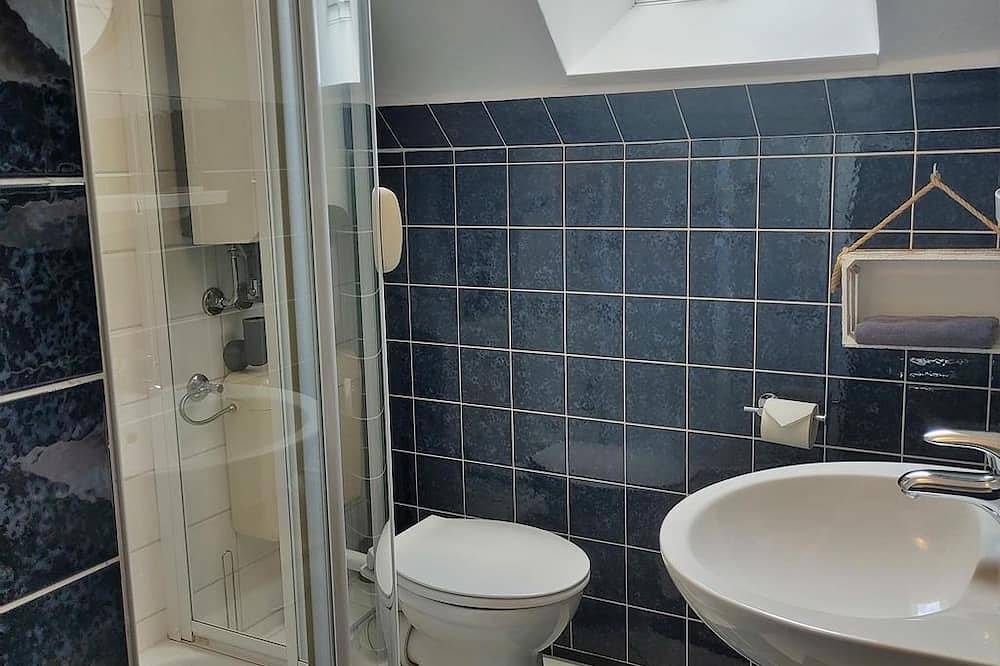 Ganze Wohnung, Ferienwohnung Alte Schule Ruhwarden - Appartement/Fewo, Dusche und Bad, Wc in Ruhwarden, Butjadingen