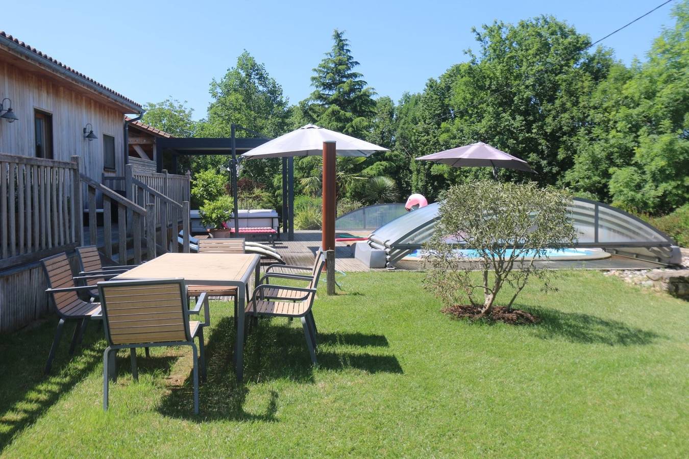 Chambres d’hôtes Africa avec piscine chauffée – Vallée de la Vézère in Sergeac, Périgord Noir