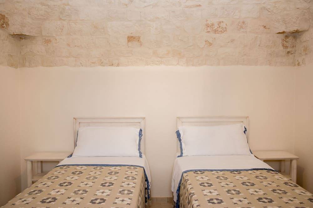 Trullo Dell'Arco - Micele Holiday Houses in Locorotondo, Region de Bari