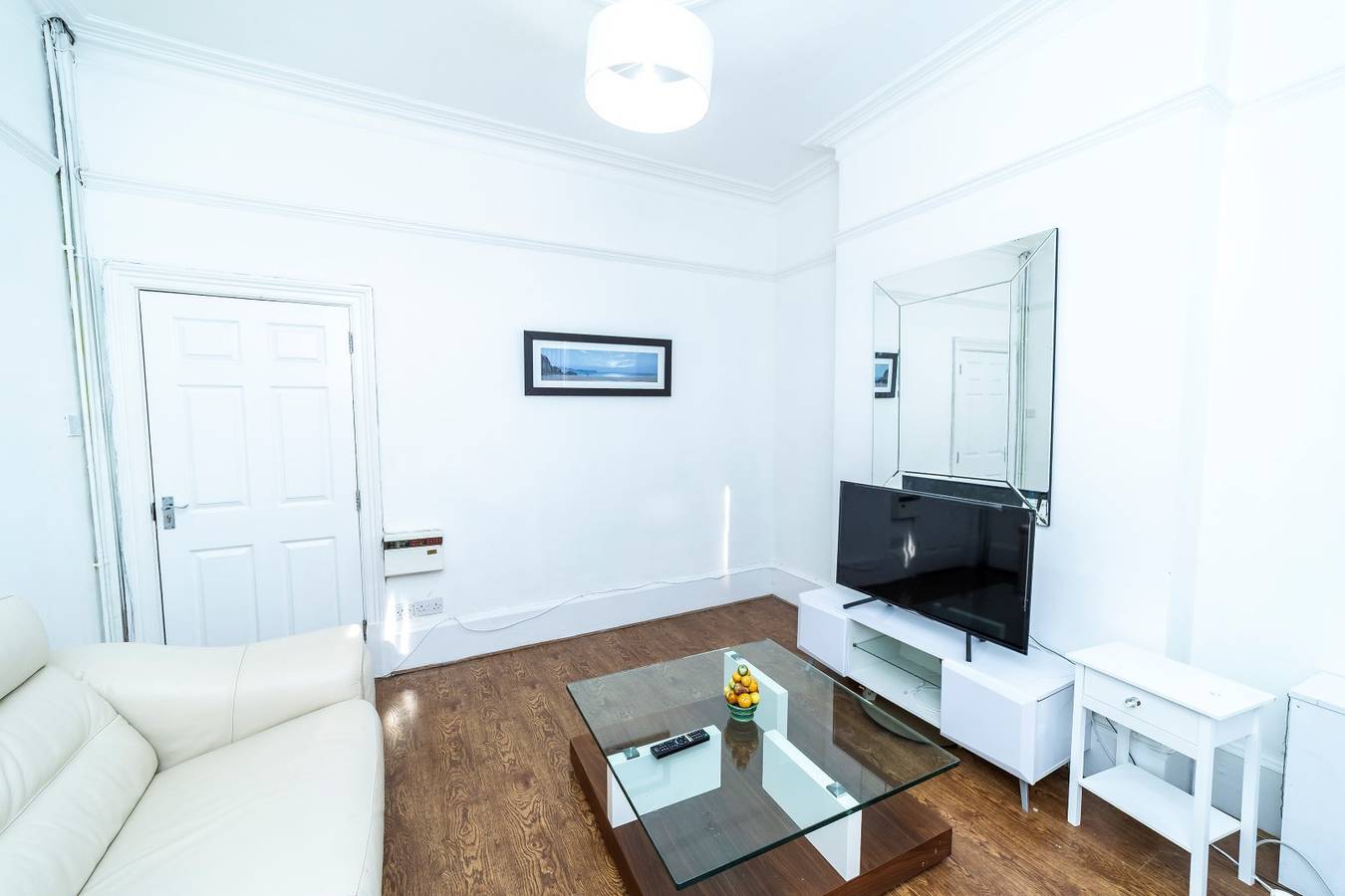 3 Bed House - Sleeps 11 - Pets - Wifi in Leicester, Heart of England