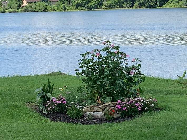 Lake house for 4 people, with yard and terrace in Ohio