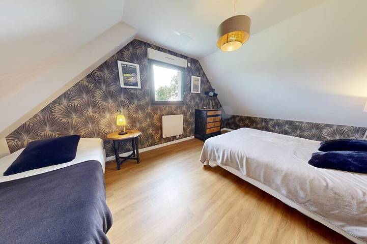 Gîte pour 25 personnes, avec jardin et balcon dans La Haye-Pesnel - 4