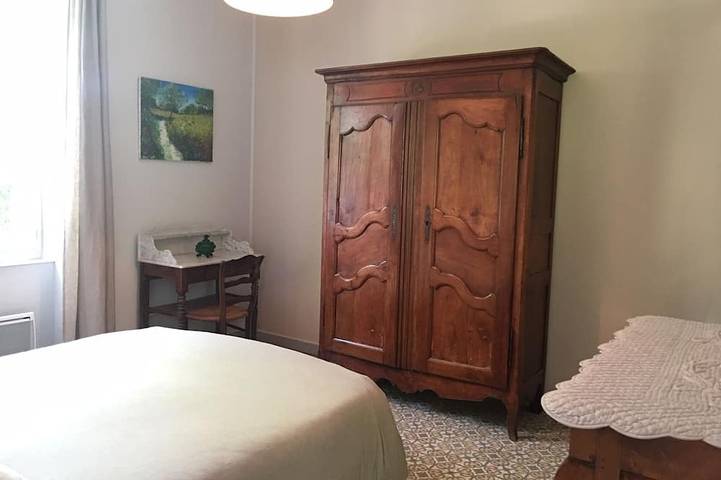 Maison climatisée avec jardin et piscine, centre d’Uzès, 6 personnes, 3 chambres in Uzès, Région de Nîmes