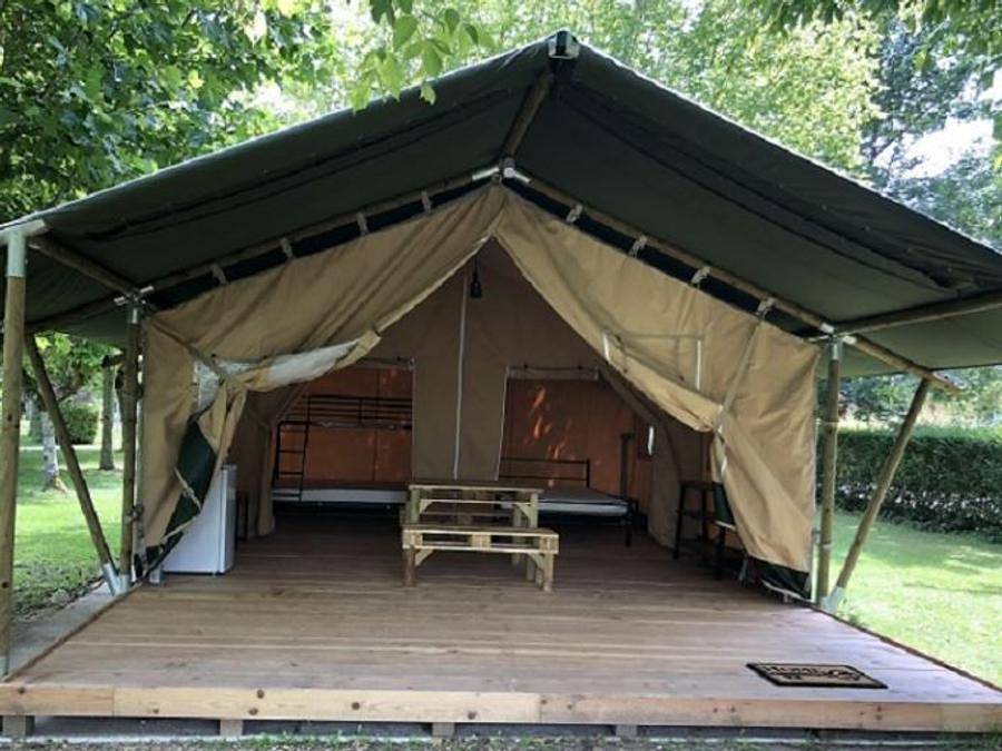 Camping Paradis Aubeterre sur Dronne - Glampingtent 4 personen - Sunair Lodge M zonder sanitair in Charente