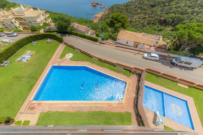 Gîte pour 5 personnes, avec balcon/terrasse et piscine ainsi que bassin pour enfant et vue sur l’océan à Sant Feliu de Guíxols - 4