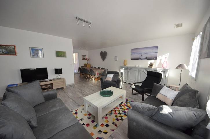 Gîte pour 9 personnes, avec terrasse