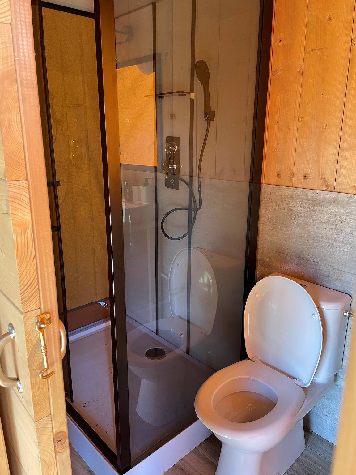 Arden Parks - Signy l'Abbaye — Shimmer in Signy-l'Abbaye, Ardennes