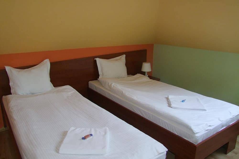 Spacious 5-bedroom building in charming Rzeszów with Ac, Wifi in Rzeszów, Karpatenvorland