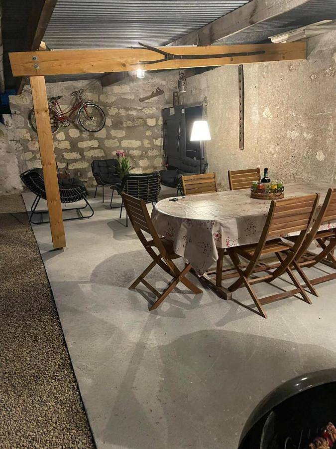 Location de vacances pour 8 personnes, avec vue et jardin à Fontevraud-l'Abbaye - 3
