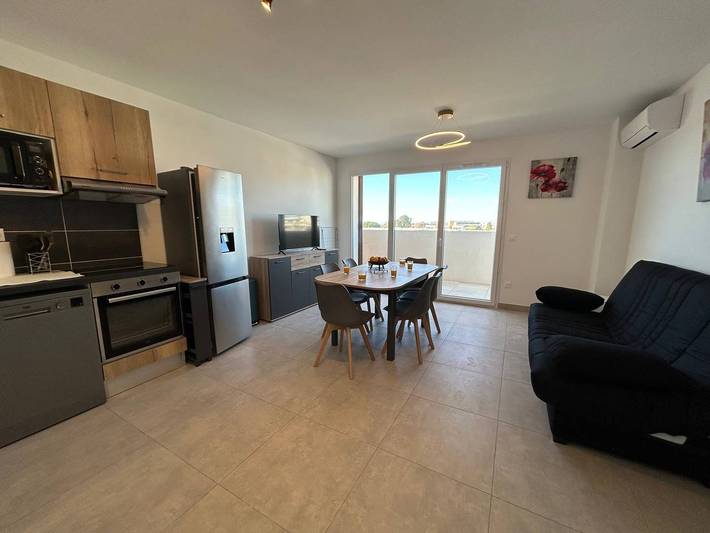 Appartement de vacances pour 6 personnes, avec balcon et piscine