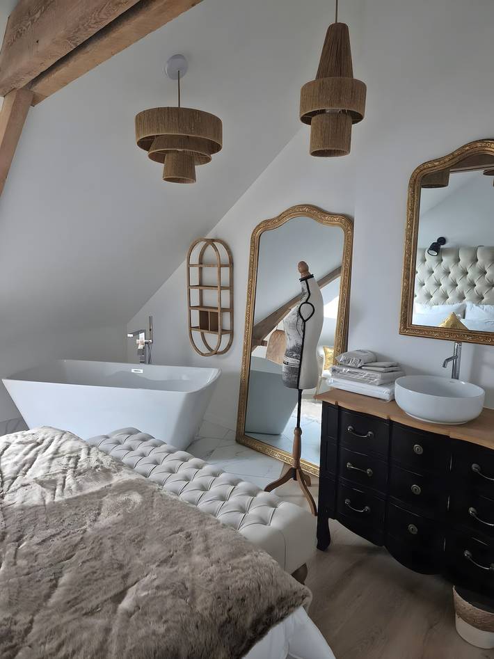 Appartement entier, Appartement d’exception 500m plage avec Wi-Fi in Batz-sur-Mer, Côte d'Amour