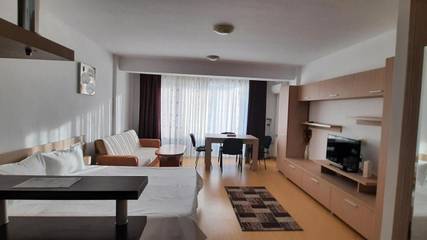 Gîte pour 4 personnes, avec balcon dans Mangalia