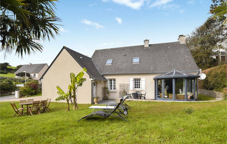 Location de vacances pour 8 personnes, avec jardin et terrasse dans Port Du Hable Omonville La Rogue - 2