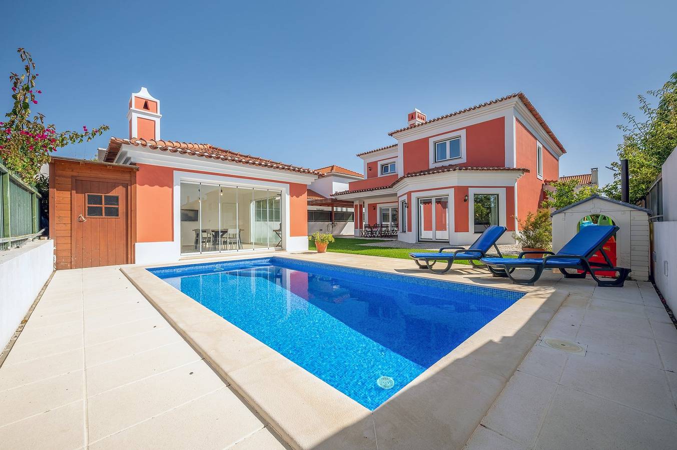 Guestready - Un'oasi di sole con piscina in Setúbal, Halbinsel von Setúbal