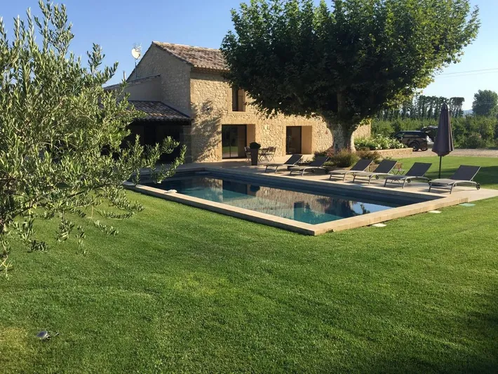 Chalet para 10 personas, con vistas y piscina además de jardín y terraza - 1