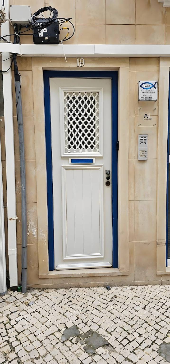 Ganzes Studio, Sunao Studio im Herzen von Nazaré, nur 30 m vom Strand entfernt in Praia da Nazaré, Nazaré