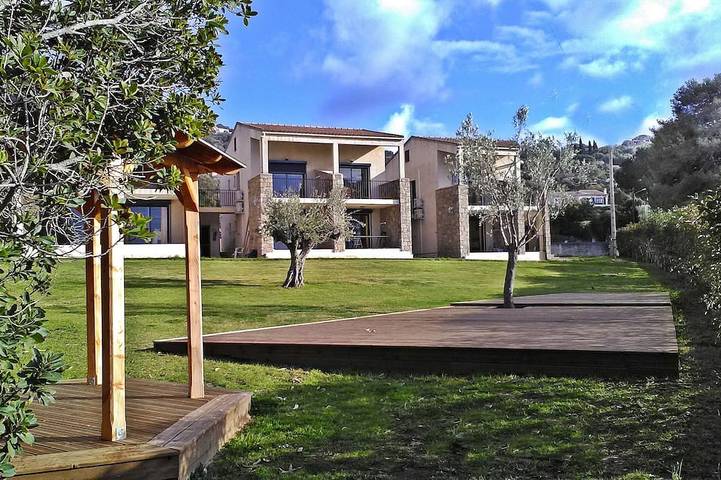 Appartement de vacances pour 4 personnes, avec terrasse et jardin