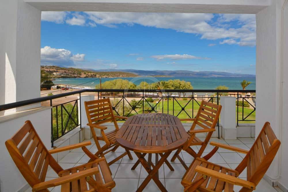 Ganze Wohnung, Vasiliki, a perfect 2 bedroom apartment on a sandy beach in Ermioni, Argolis