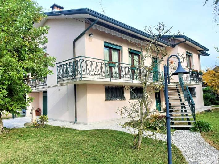 Location de vacances pour 8 personnes, avec jardin et vue à Mogliano Veneto - 3