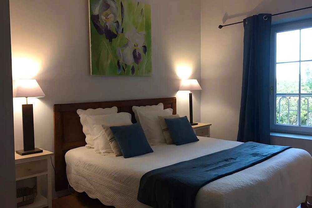 Gîte 'Les Aiguières en Provence' con Terraza Privada, Jardín Privado y Wi-Fi in Suze-la-Rousse, Región de Nyons