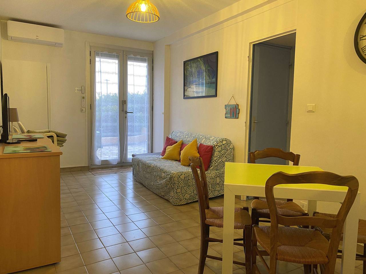 Apartamento entero, Hermoso Apartamento T2 con Terraza Privada, a Pasos del Estanque de Thau y con Wifi in Balaruc-les-Bains, Côte d'Améthyste