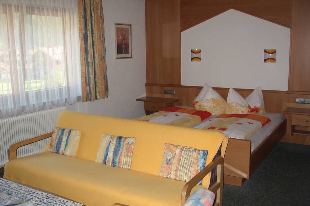Apartment for 5 People in Mayrhofen, Ziller valley alps