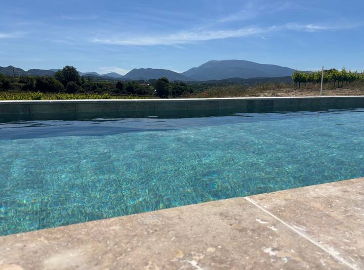 Gîte pour 6 personnes, avec piscine et terrasse, animaux acceptés