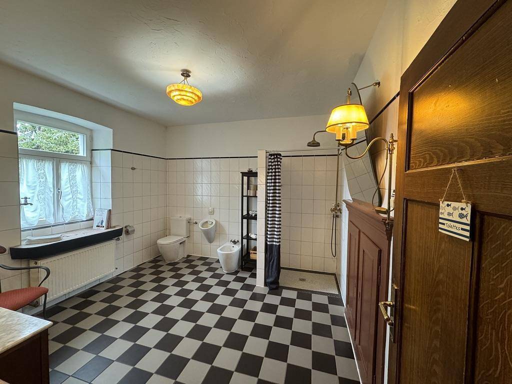 Appartement/Fewo, Dusche oder Bad, 3 Schlafräume in Körperich, Eifelkreis Bitburg-Prüm