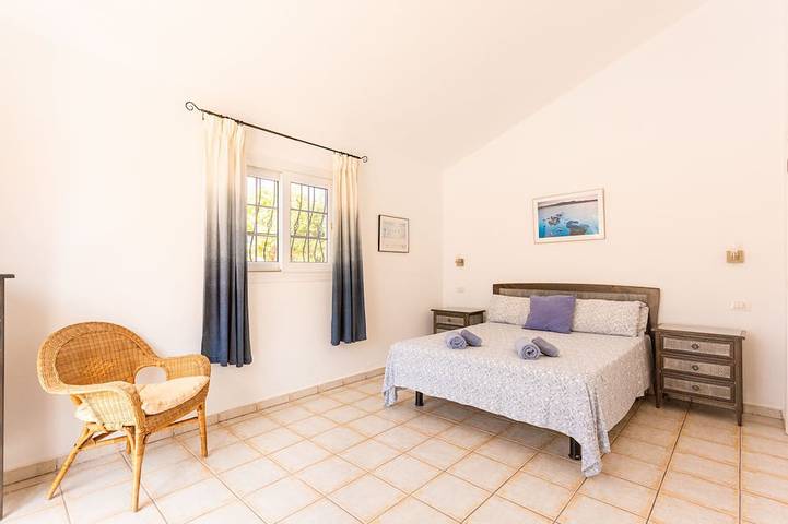 Stunning 4 bed villa with private heated pool and sea views, Golf Del Sur in Oasis del Sur, San Miguel de Abona