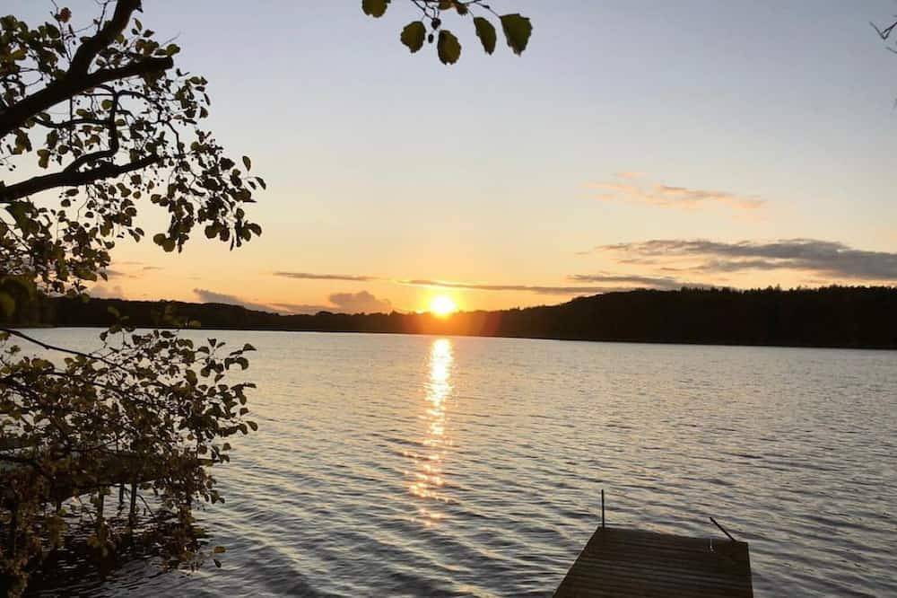 Reetdach Ferienhaus am Lübbesee Sauna Bootsteg neu in Milmersdorf, Barnimerland Region