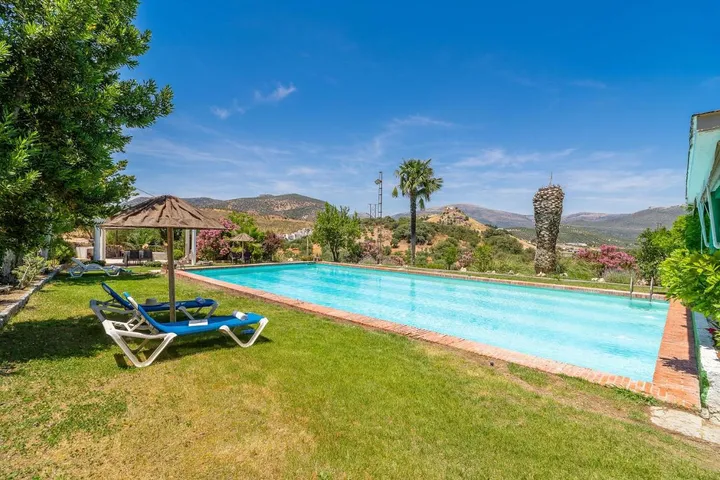 Casa rural para 10 personas, con vistas y terraza - 1