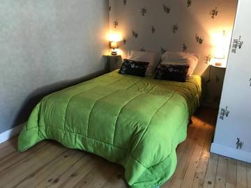 Gîte pour 8 personnes, animaux acceptés à Marcenat