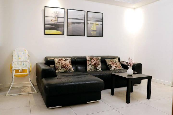 Gîte pour 8 personnes, avec terrasse à Orgeval