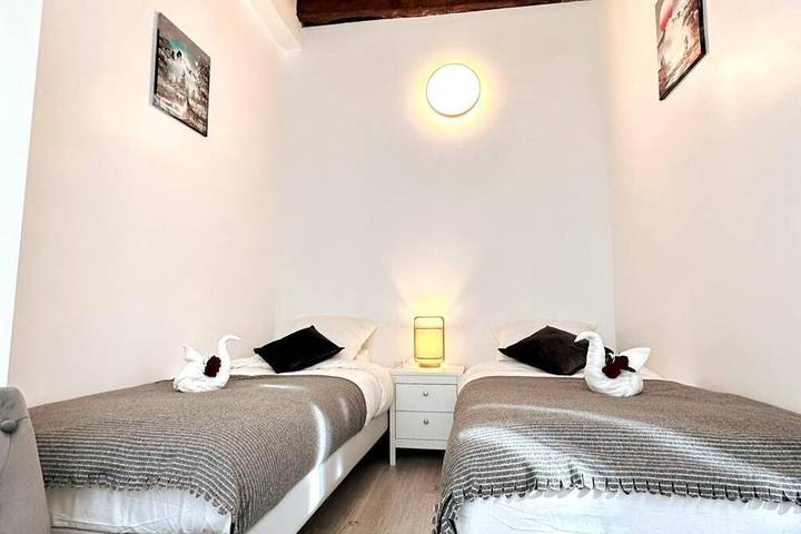 Holiday rental for 6 people, with view and lake view in Paris