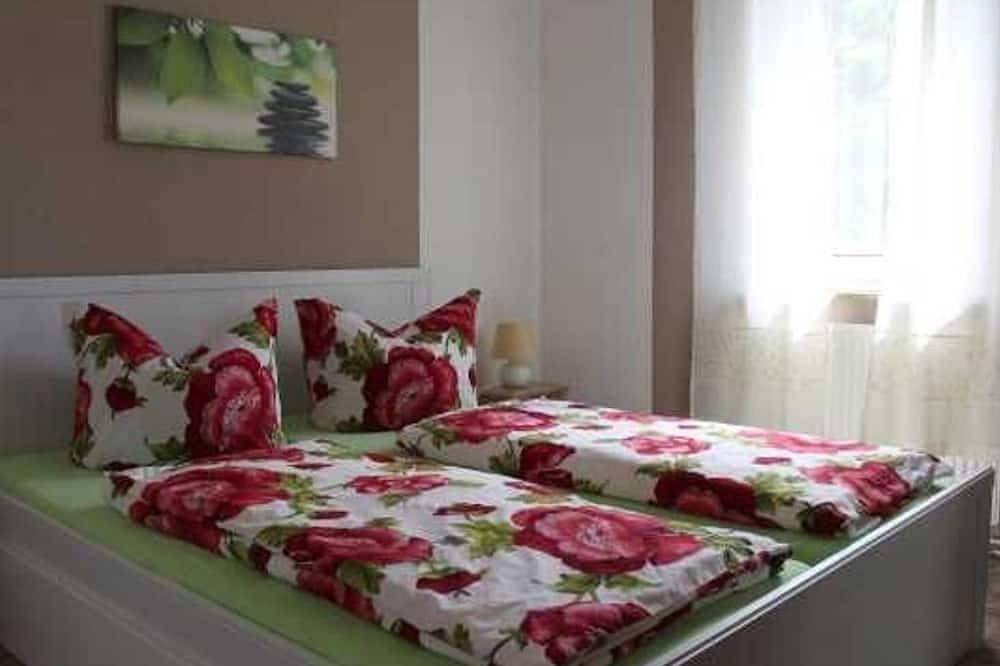 Ganze Wohnung, Ferienwohnung 1 - Eg - Trost, Christina in Ludorf, Müritz